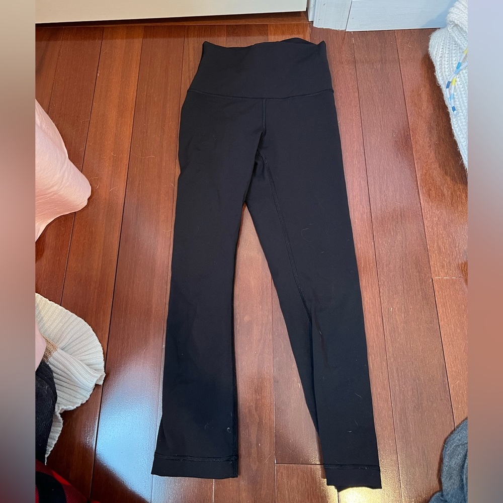 Lululemon cropped Wunder Under leggings